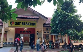 DILAPORKAN : Suasana kantor Polres Sukabumi. (foto : Nandi Radar Sukabumi)
