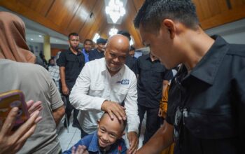 Ilham Akbar Habibie, putra sulung presiden ke-3 RI BJ Habibie, melakukan kunjungan ke Kota Bandung, Jawa Barat, hari ini dalam rangkaian kunjungannya untuk menyosialisasikan visi Indonesia Emas 2045