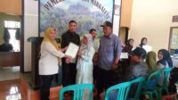 Kantah Kabupaten Sukabumi Serahkan 629 Sertifikat Tanah di Kecamatan Sagaranten 