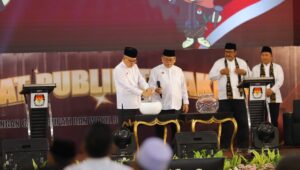 Hasil Survei Pilkada 2024 Kabupaten Sukabumi: Iyos dan Asjap Adu Kuat Hingga Babak Pamungkas