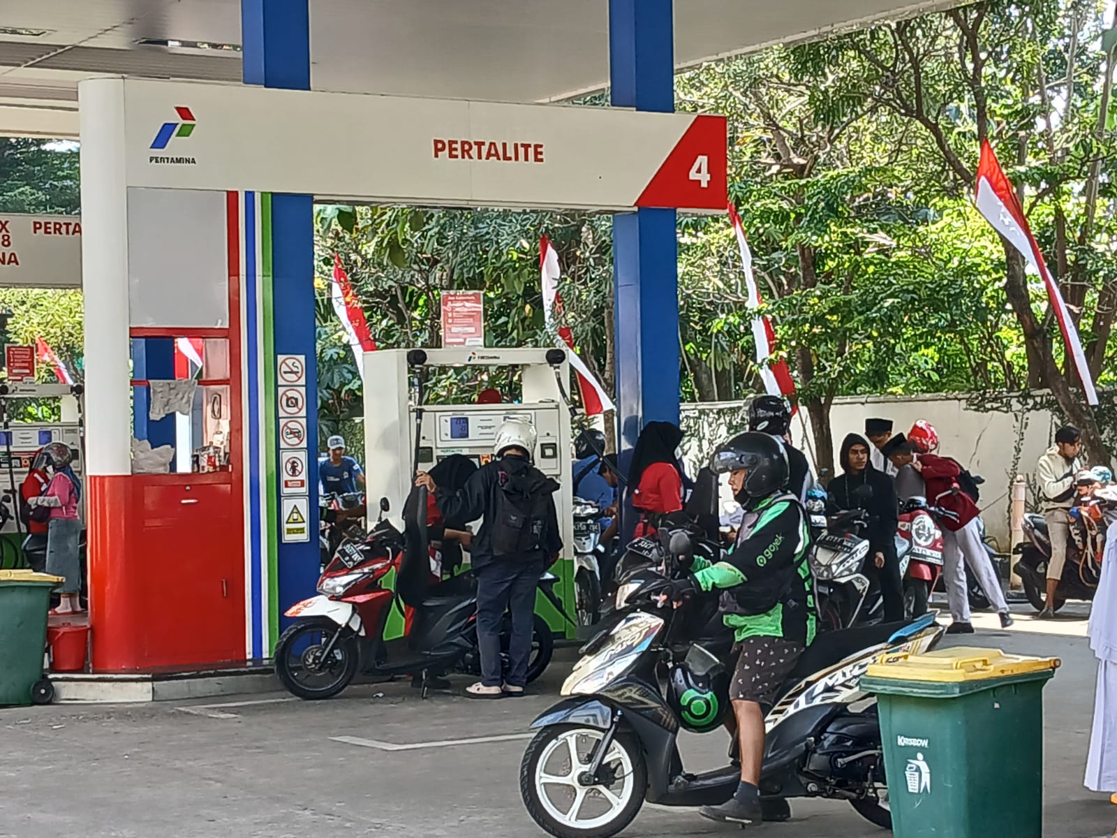 Pemerintah Akan Alihkan Subsidi BBM ke BLT-disway.id/Bianca Khairunnisa-