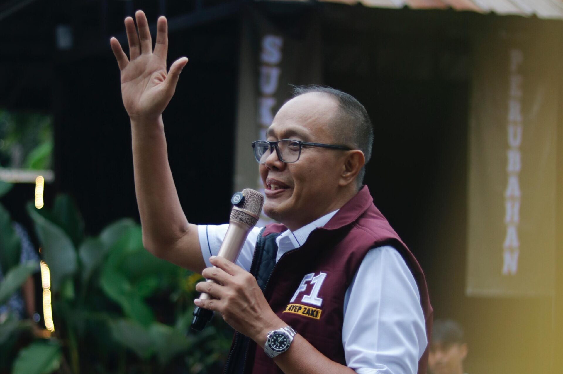 Paslon Walikota dan Wakil Wali Kota Sukabumi nomor urut 2 Ayep Zaki-Bobby Maulana. (Foto: Radar Sukabumi) 