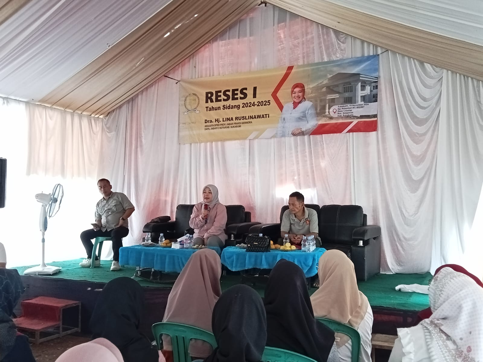 Anggota Dewan Perwakilan Rakyat Daerah (DPRD) Provinsi Jawa Barat Fraksi Gerindra Dra, Hj. Lina Ruslinawati kembali menggelar Reses ke I tahun Sidang 2024-2025. Reses di titik kelima ini digelar di Desa desa Cidadap