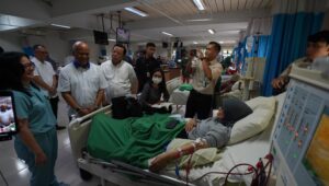 Kunjungi RS Ginjal Ny. R.A. Habibie, Ilham Habibie Bahas Strategi Layanan Kesehatan Jawa Barat