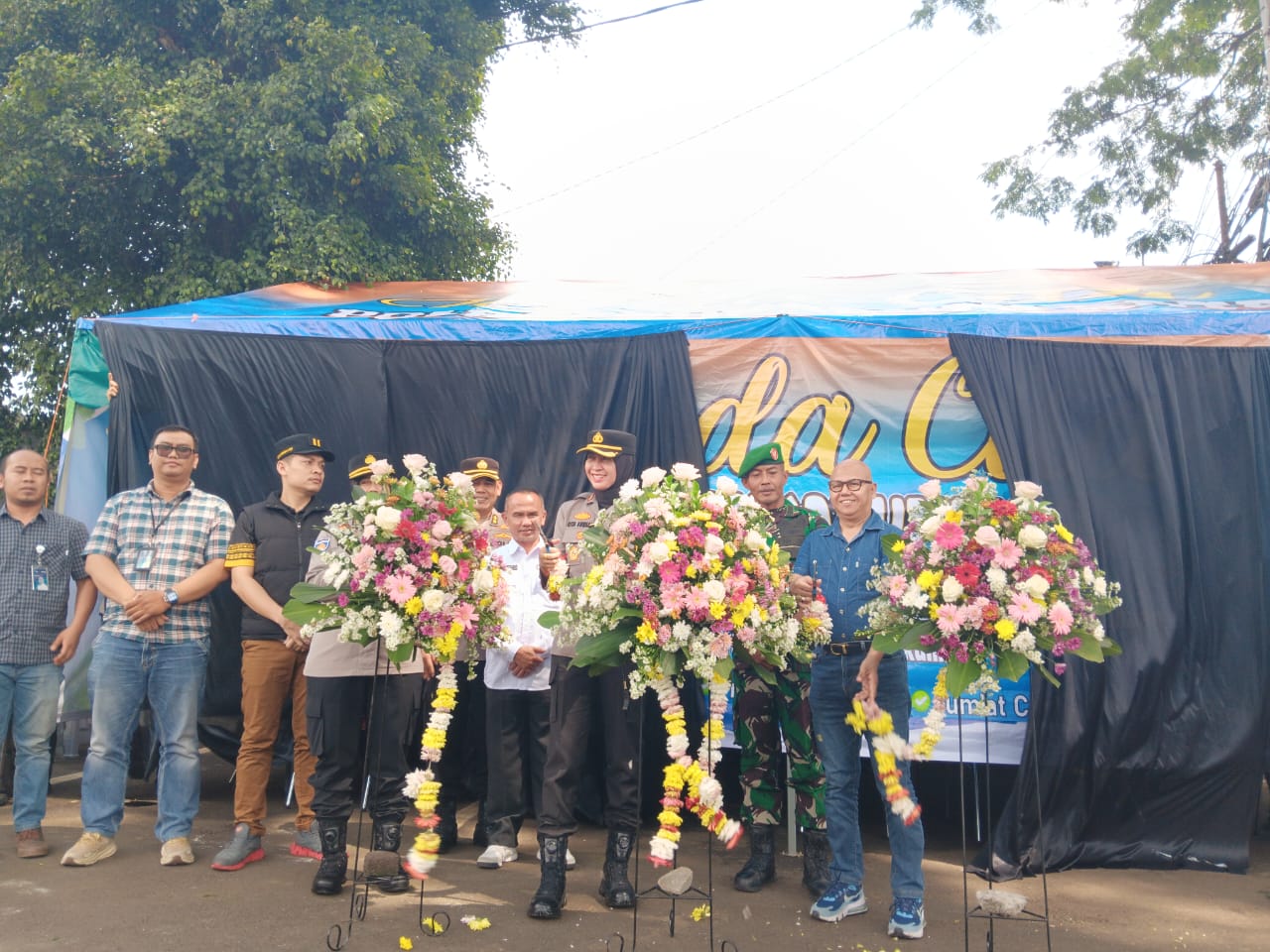 LAUNCHING: Kapolres Sukabumi Kota AKBP Rita Suwadi saat launching Tenda Cita di Halaman Gedung Juang 45, Jalan Veteran, Kecamatan Cikole, Jumat (22/11).(FT: BAMBANG/RADARSUKABUMI)