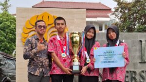 MAN 1 Kota Sukabumi Raih Juara 1 Nasional Lomba Chemistry Innovation Project di UI