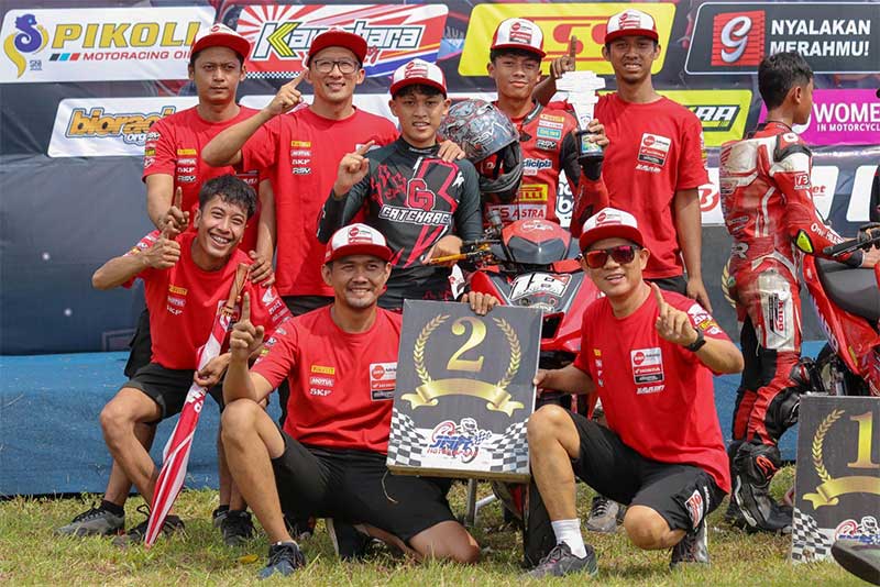 Andra Setya Ismaya dengan Honda Supra GTR