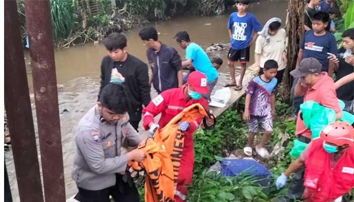 Bayi Laki-laki Ditemukan Tak Bernyawa di Sungai Cijengkol