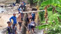 DPUTR Kota Sukabumi Gotong Royong Perbaiki Bendungan Cipelang