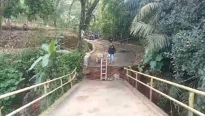 Jembatan Cipalasari Sukabumi Nyaris Putus Tergerus Air, BPBD Siapkan Perbaikan Kedaruratan