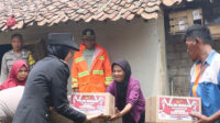Kapolres Sukabumi Kota, Salurkan Bantuan Untuk Warga Terdampak Cuaca Ekstrim di Kebonpedes