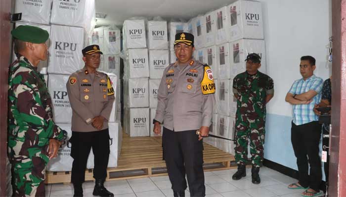 Kapolres Sukabumi Tinjau Gudang Logistik Pilkada 2024