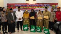 Mensos RI Santuni Korban Longsor di Ponpes Yaspida Sukabumi