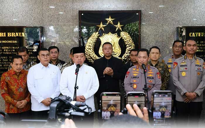 Nusron Wahid,