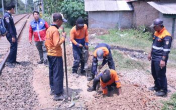 PT KAI Tutup 3 Perlintasan Liar di Sukabumi