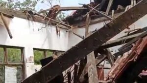 Ruang Kelas SDN 3 Cikidang Sukabumi Ambruk, Lapuk Karena Usia