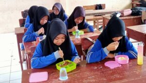 Pengaruh Kebiasaan Membawa Bekal di Sekolah SMP Islam Cendikia Rabbani Mandiri Sukabumi