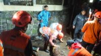 Potret SMKN 1 Sukabumi Terendam Banjir, Saluran Air Tersumbat Sampah!
