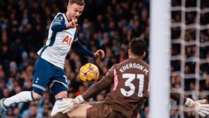 Manchester City Dihancurkan Tottenham  4-0 di Kandang