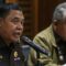 Direktur Penyidikan Jaksa Agung Muda Tindak Pidana Khusus (Jampidsus) Abdul Qohar (kiri) bersama Kapuspenkum Kejagung Harli Siregar (kanan) menyampaikan keterangan pers penetapan tersangka baru kasus dugaan suap dalam vonis bebas Ronald Tannur di Kejaksaan Agung, Jakarta, Senin (4/11/2024). (Asprilla Dwi Adha)