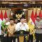 Menko Polhukam Budi Gunawan bersama Ketua KPU RI Mochammad Afifuddin saat konferensi press di Jakarta (Dery Ridwansah/ JawaPos.com)
