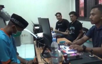 Mantan pemain Timnas U-23 tahun 2013/2014 Syakir Sulaiman (32) warga Kecamatan Cilaku, Cianjur, Jawa Barat, ditangkap polisi karena terlibat dalam peredaran obat terlarang, Selasa (5/11/2024).(Ahmad Fikri)