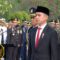 Wakil Presiden (Wapres) Gibran Rakabuming Raka memimpin upacara peringatan Hari Pahlawan di Taman Makam Pahlawan (TMP) Kalibata, Jakarta Selatan, Minggu (10/11). (Setpres)
