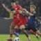 Pesepak bola Timnas Indonesia Calvin Verdonk (kedua kanan) bersama rekan setimnya Rafael William Struick (kedua kiri) berebut bola dengan pesepak bola Timnas Jepang Ritsu Doan (kanan) dalam pertandingan Grup C putaran ketiga Kualifikasi Piala Dunia 2026 Zona Asia di Stadion Utama Gelora Bung Karno, Senayan, Jakarta, Jumat (15/11/2024). (Aprillio Akbar)