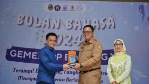 SMAN 2 Sukabumi Gelar Bulan Bahasa Gemerlap Bintang X untuk Tingkatkan Literasi Siswa