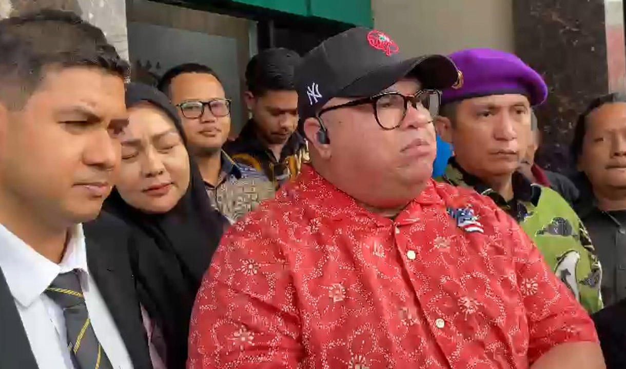 Hotman Paris memberikan respon terkait Razman Nasution jadi tersangka kasus pencemaran nama baik di Kejaksaan Negeri Jakarta Utara.-Hasyim Ashari-