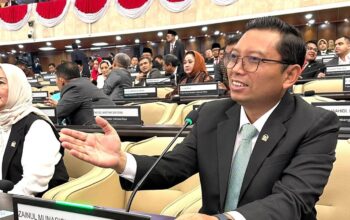 Anggota DPR RI dari Fraksi PKB, Zainul Munasichin.