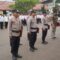 PENYERAHAN PENGHARGAAN: Sejumlah personel Polres Sukabumi Kota saat menerima penghargaan di halaman Mapolres Sukabumi Kota, Senin (9/12).(FT: IST)