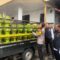 DIAMANKAN : Kapolres Sukabumi Kota, AKBP Rita Suwadi bersama Kasat Reskrim Polres Sukabumi Kota, AKP Bagus Panuntun, saat menyita tabung gas LPG oplosan pada Senin (16/12).(FOTO : DENDI/RADAR SUKABUMI)