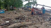 Puluhan Perahu Nelayan di Ujung Genteng Sukabumi Rusak Diterjang Gelombang Tinggi
