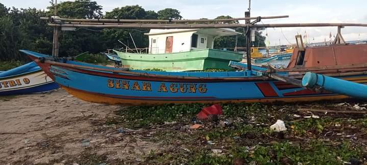 Nelayan asal Desa Ujung Genteng, kecamatan Ciracap, kabupaten Sukabumi dikabarkan hilang kontak saat melaut di perairan Ujung Genteng. (FOTO : ISTIMEWA)
