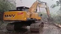Bantu Normalisasi Longsoran di Simpenan Sukabumi, Perusahaan PT GMD Ikut Turunkan Alat Berat dan Teknisi