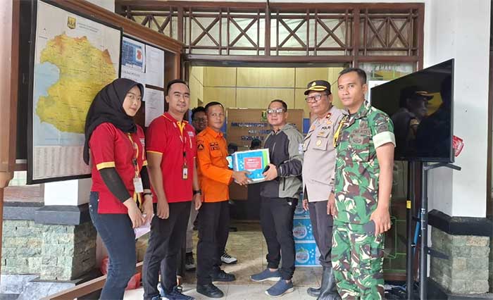 Alfamart Salurkan Bantuan