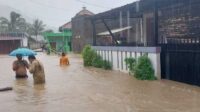 Air Sungai Cimandiri Sukabumi Meluap, Rumah Warga Simpenan Terendam Banjir