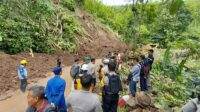 Bupati Sukabumi Pastikan Evakuasi Longsor Loji Simpenan Segera Selesai Untuk Bisa Dilintasi Kendaraan