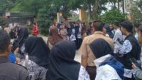 Lecehkan Profesi Guru, Camat Sukalarang Sukabumi Didemo