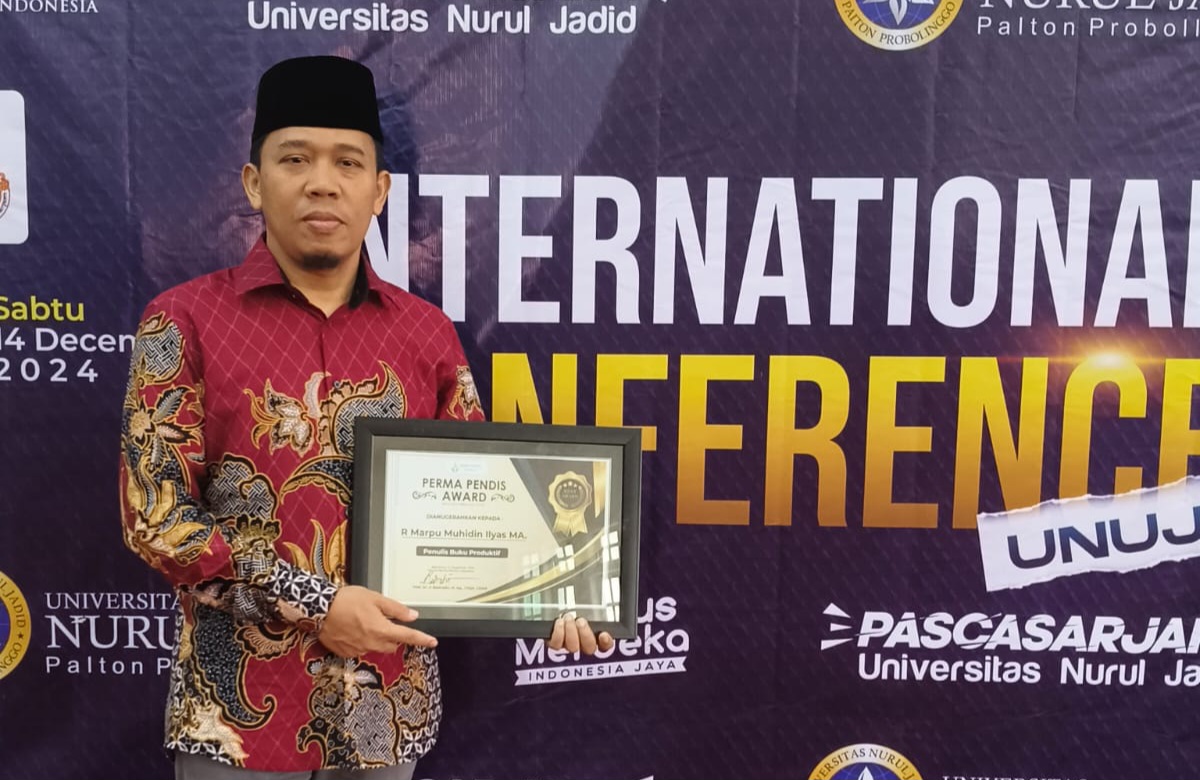 R. Marpu Muhidin Ilyas, pengasuh Pesantren Al-Muhajirin Pusat Purwakarta, meraih dua penghargaan prestisius dari Perkumpulan Manajer Pendidikan Islam (Perma Pendis) Indonesia.