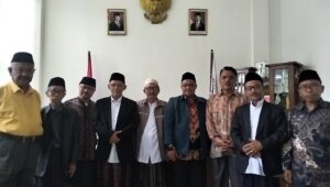 Ustad Nawawi Sadili Remi Nahkodai MUI Kota Sukabumi