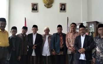 Ketua terpilih MUI Kota Sukabumi KH. Ahmad Nawawi Sadili usai Musyawarah Daerah (Musda) ke-XI yang berlangsung di Aula Gedung Pusat Kajian Islam Kota Sukabumi.