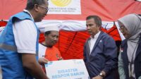 PLN Salurkan Bantuan Untuk Korban Banjir di Sukabumi