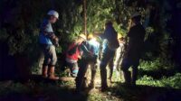 Tak Kenal Waktu, Petugas PLN UID Jabar Hadirkan Terang di Tengah Bencana Cianjur