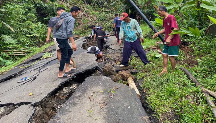 Pergerakan Tanah Jalan Ciguyang-Cisagu-Kalibunder