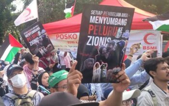Aksi unjuk rasa bela Palestina sekaligus menyerukan boikot produk yang terafiliasi dengan Israel di Jakarta, beberapa waktu lalu. (HO-MUI)