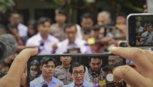 Tersangkut Kasus Harun Masiku, KPK Cegah Yasonna Laoly ke luar negeri