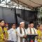 Calon Gubernur dan Wakil Gubernur Jabar Dedi Mulyadi-Erwan Setiawan di Kompleks Kantor KPU Jabar, Bandung, Selasa (27/8). (Ricky Prayoga)