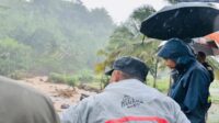 Pesan Pj Gubernur untuk Bupati Sukabumi Marwan: Ingatkan Warga dong!